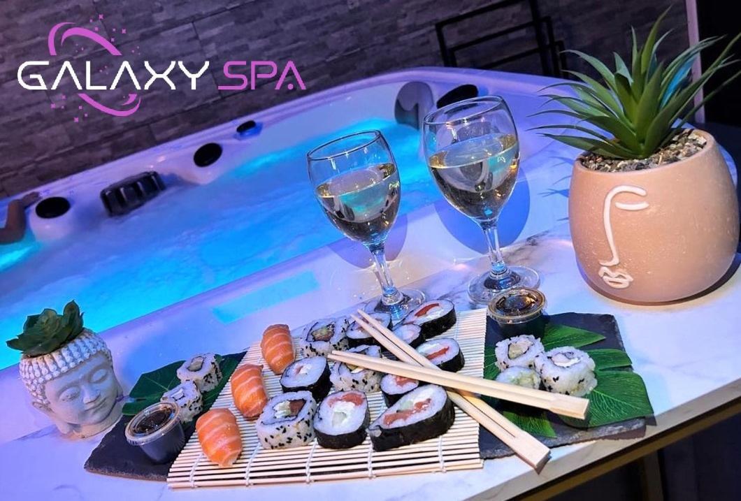 Galaxy Spa - Suite Mercure Jacuzzi Privatif Champigneulles Экстерьер фото