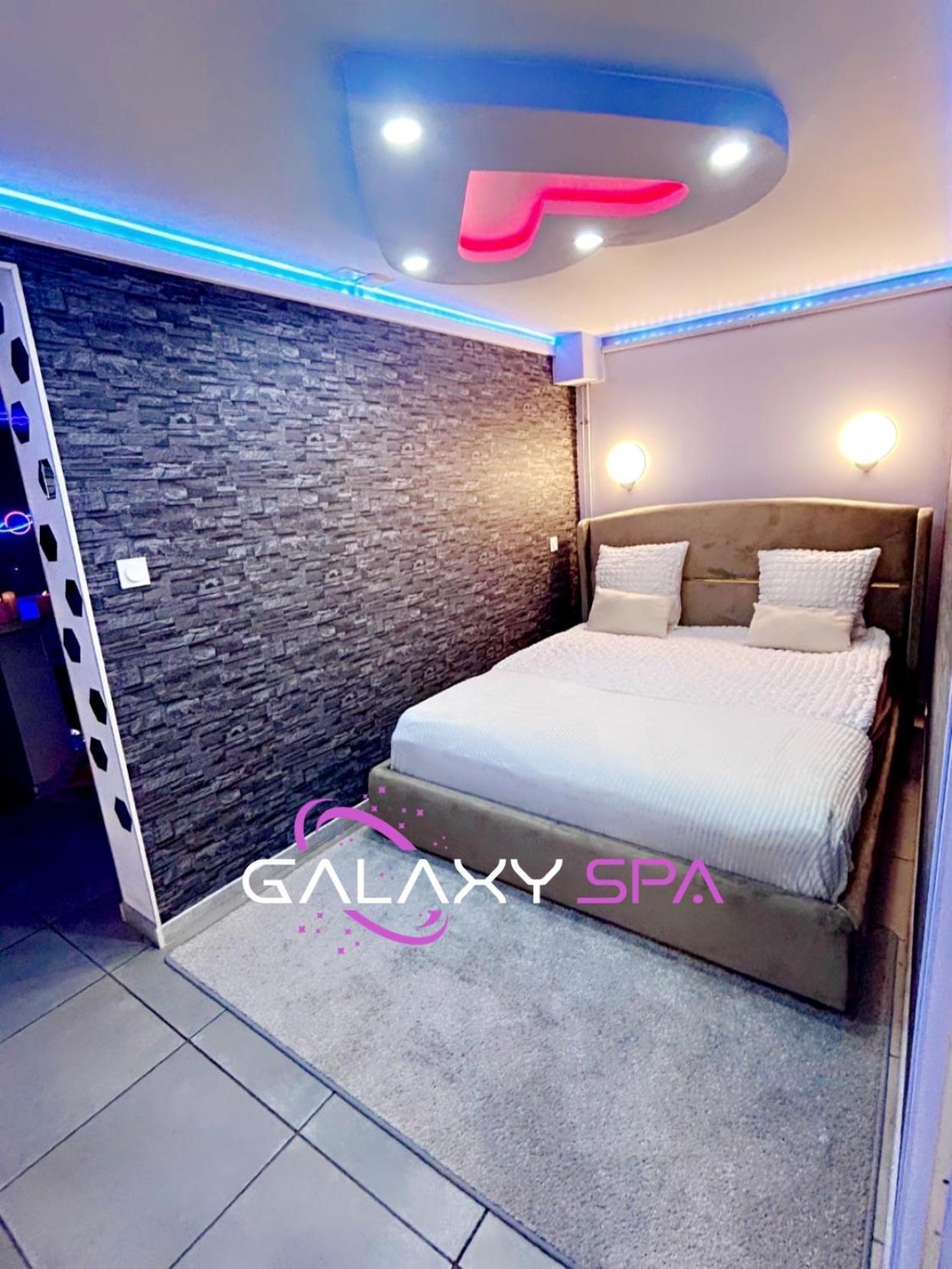 Galaxy Spa - Suite Mercure Jacuzzi Privatif Champigneulles Экстерьер фото